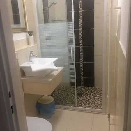 Hotel Corner 3*